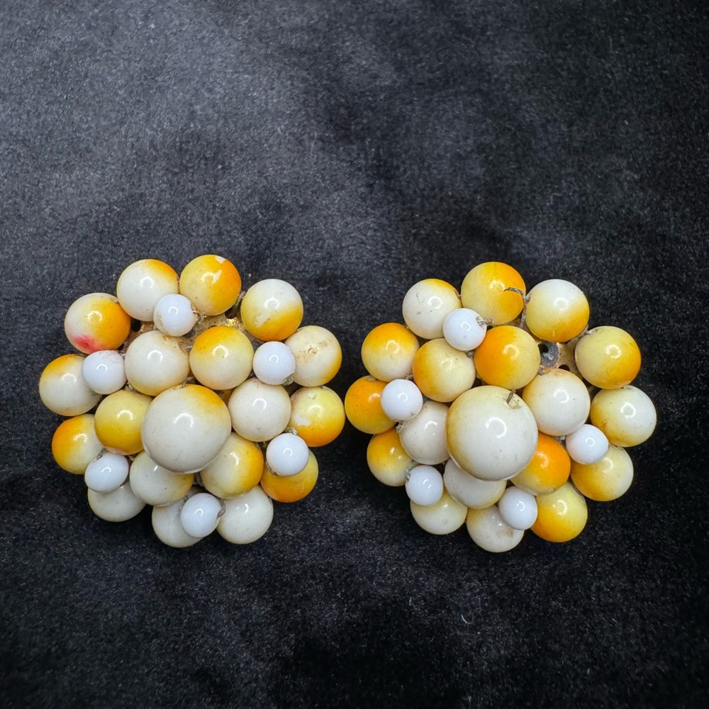 Vintage Yellow and White Clip On Earrings